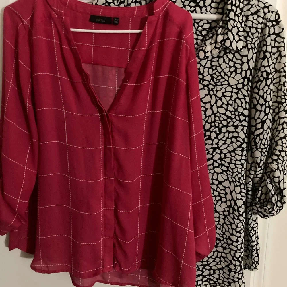 Apt. 9 Red 3/4 Sleeve Relaxed Blouse - Picture 6 of 7